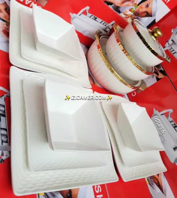 Ensemble d'assiettes, plats et bol