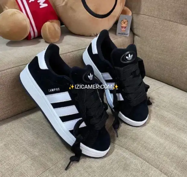 Adidas  disponible pointure 40-45 bon prix