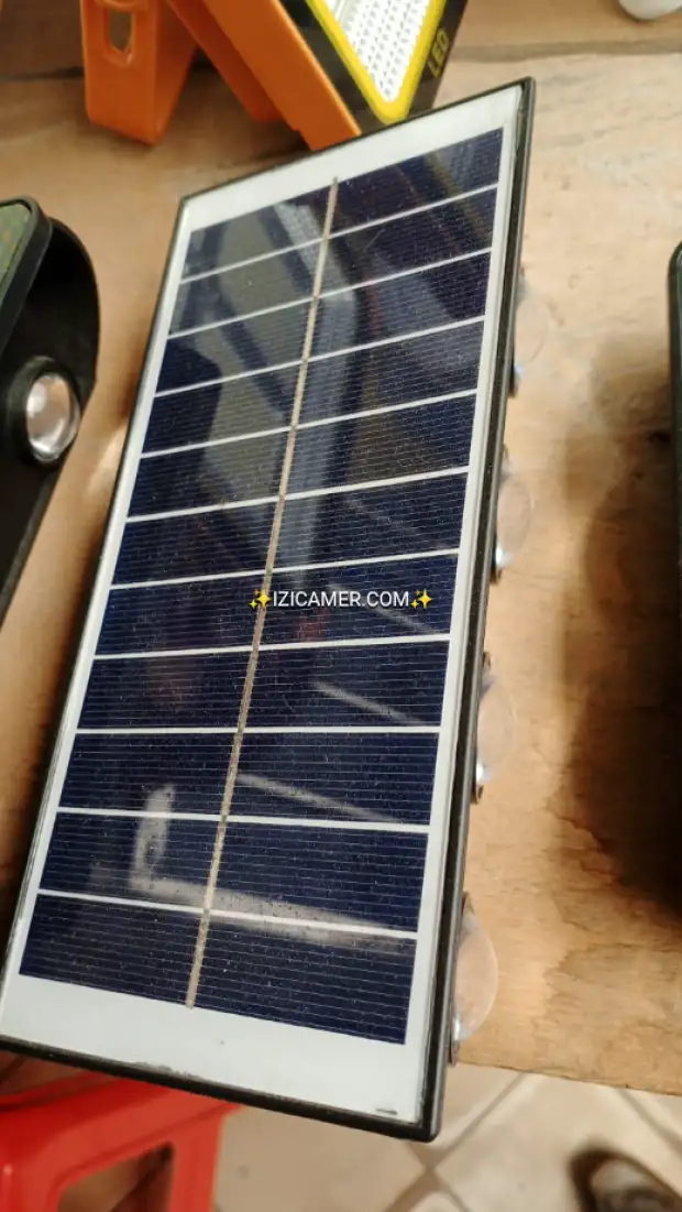 Lampes solaires éclairage deux côtés. Couleur blanc et jaune | IZICAMER